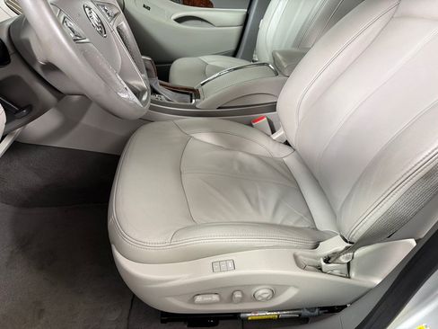 Used 2013 Buick LaCrosse Leather FWD image 10