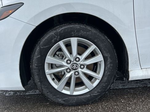 Used 2025 Toyota Camry LE image 23