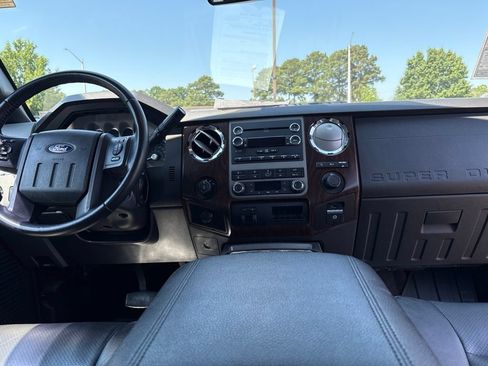 Used 2012 Ford F250 Lariat w/ Chrome Pkg AWD/4WD image 10