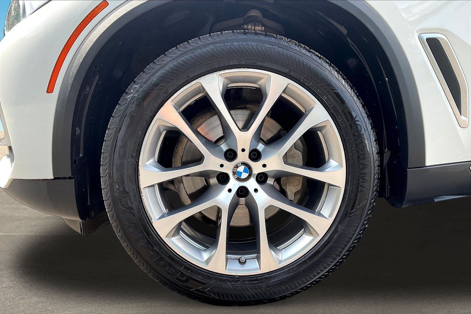 Used 2019 BMW X5 xDrive40i w/ Premium Package 2 AWD/4WD image 33