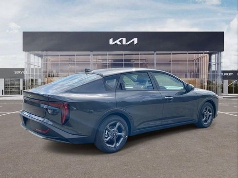 New 2026 Kia K4 LXS image 8