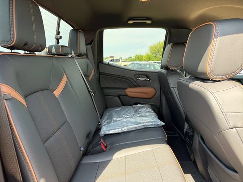 New 2026 GMC Canyon AT4 AWD/4WD image 39