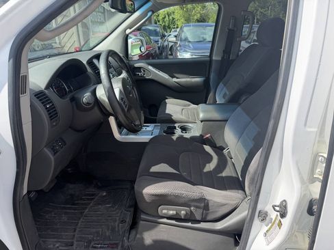 Used 2008 Nissan Pathfinder SE AWD/4WD image 7