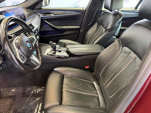 Used 2022 BMW M550i xDrive AWD/4WD image 18