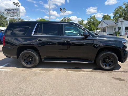 Used 2019 Chevrolet Tahoe 2WD w/ Remote Keyless Entry Package image 5