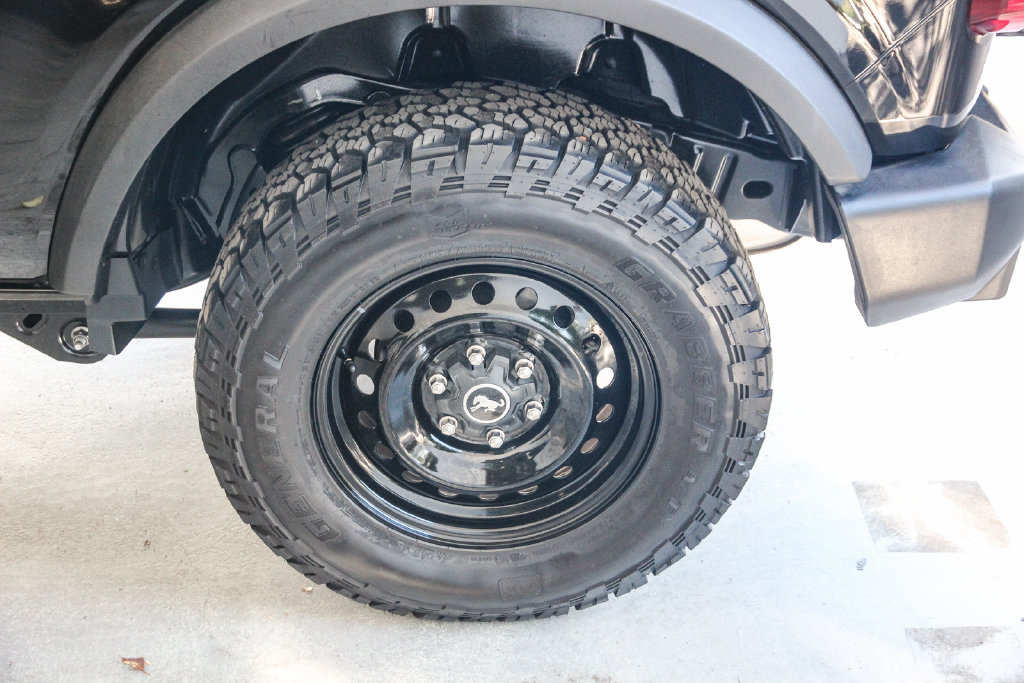 Used 2023 Ford Bronco 4-Door AWD/4WD image 12