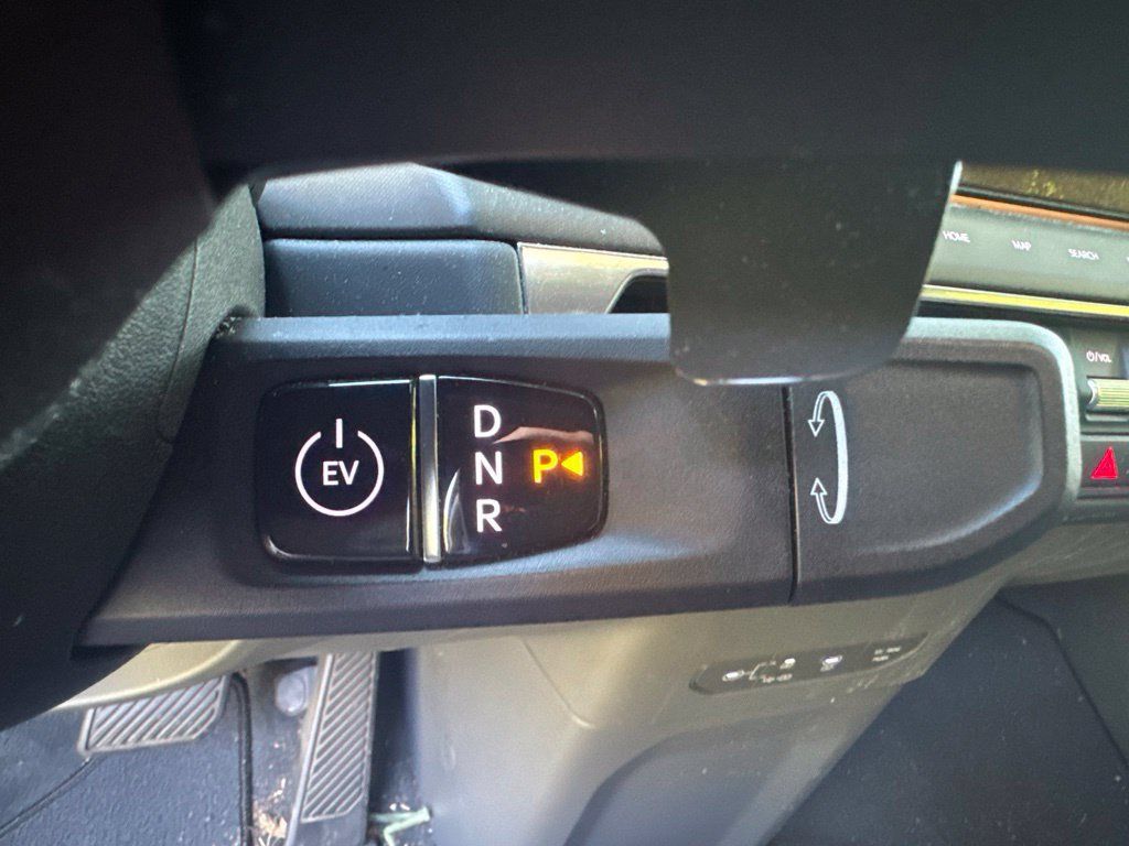 Used 2024 Kia EV9 Land AWD/4WD image 16