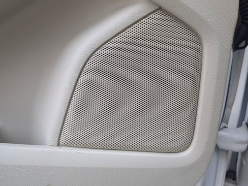 Certified 2018 Ford Edge Titanium w/ Ford Safe & Smart Package image 48