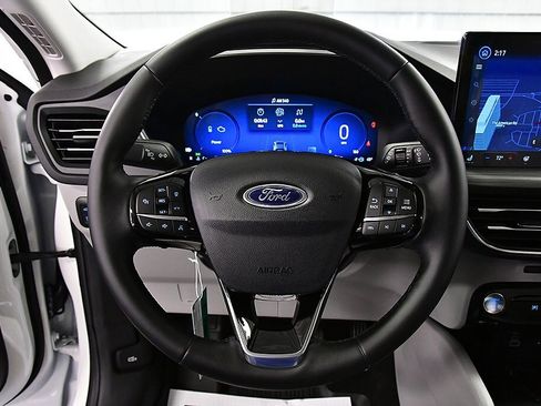 New 2025 Ford Escape SE w/ PHEV Premium Package image 38