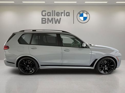 Used 2026 BMW X7 xDrive40i w/ M Sport Package image 7