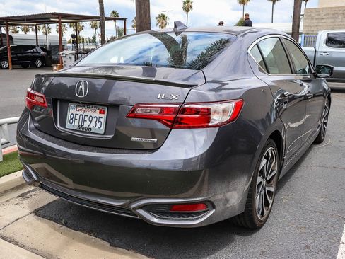 Used 2018 Acura ILX w/ Special Edition Package FWD image 6