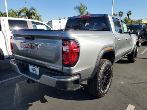 New 2026 GMC Canyon Elevation w/ Convenience Package image 4