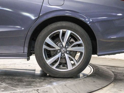 Used 2024 Honda Odyssey Touring image 10