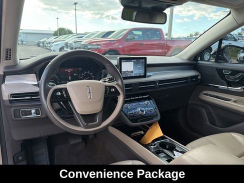 Used 2021 Lincoln Corsair FWD w/ Convenience Package image 5