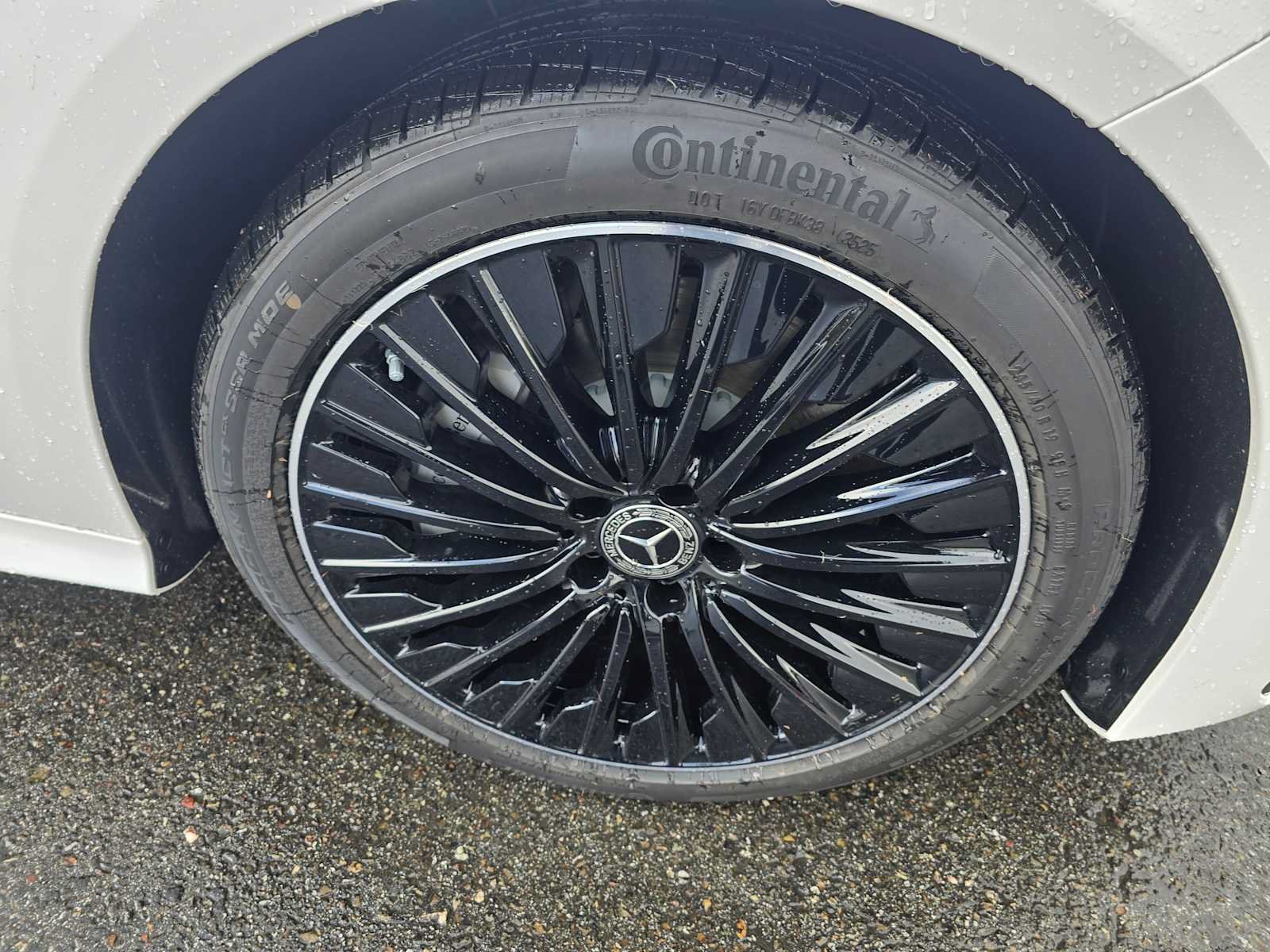New 2026 Mercedes-Benz CLE 450 4MATIC Coupe image 9
