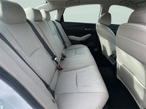Certified 2025 Honda Accord LX image 17