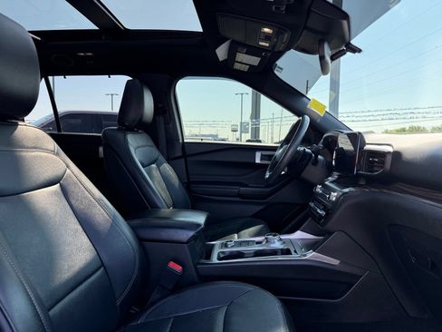 Used 2020 Ford Explorer Limited AWD/4WD image 7