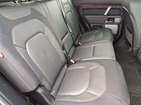 Certified 2024 Land Rover Defender 130 X-Dynamic SE image 21