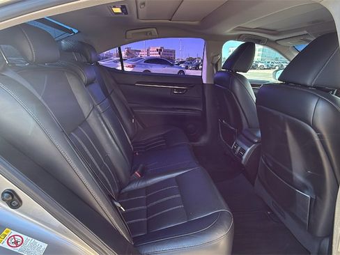 Used 2017 Lexus ES 350 image 29