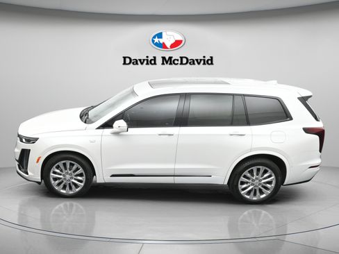 Used 2023 Cadillac XT6 Premium Luxury w/ Technology Package FWD image 45