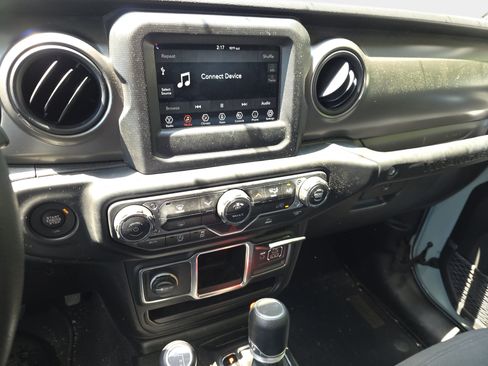 Used 2023 Jeep Wrangler Unlimited Sport AWD/4WD image 6