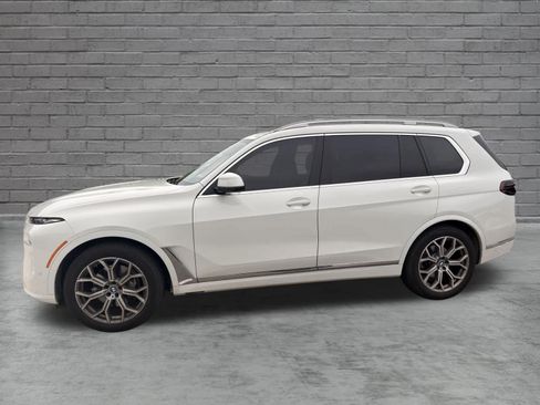 Used 2024 BMW X7 xDrive40i w/ Executive Package AWD/4WD image 4