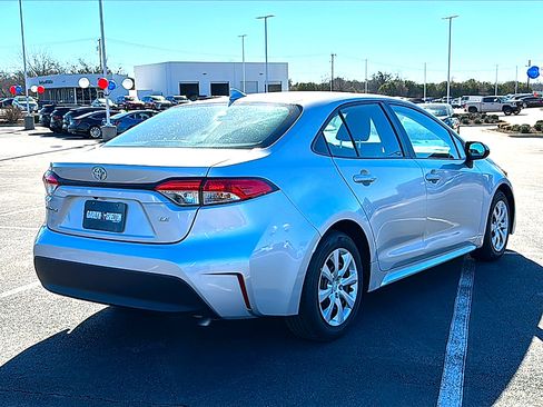 Used 2024 Toyota Corolla LE image 8