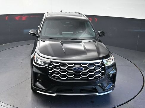 Used 2025 Ford Explorer Platinum w/ LUX Leather Package AWD/4WD image 28