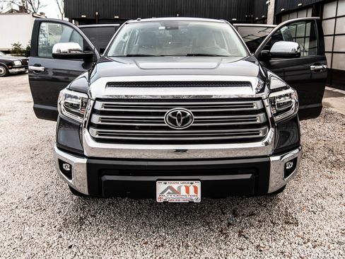 Used 2018 Toyota Tundra Limited image 20