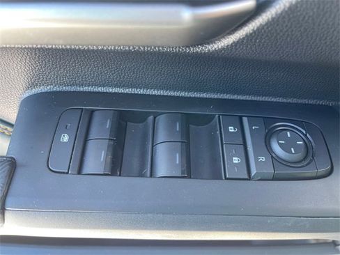 Used 2024 Toyota Tacoma Trailhunter image 32