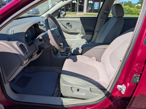 Used 2007 Chevrolet Malibu LS FWD image 12