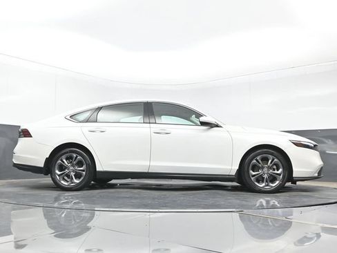 Used 2023 Honda Accord EX image 26