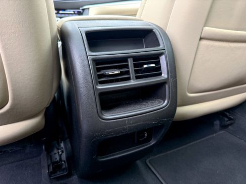 Used 2018 Cadillac XT5 Luxury w/ Driver Awareness Package image 32