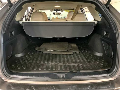 Certified 2021 Subaru Outback Limited image 36