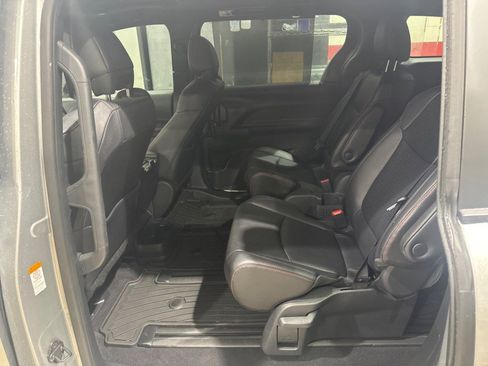 Certified 2025 Toyota Sienna XSE w/ XSE Plus Package image 45