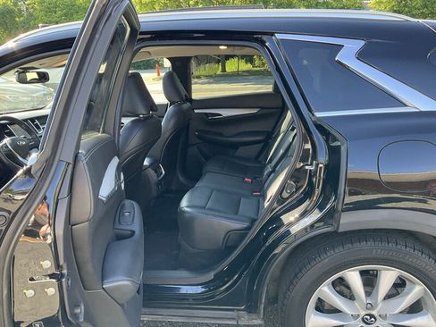 Used 2019 INFINITI QX50 Essential w/ Premium Heat Package AWD/4WD image 13