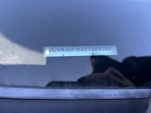 Certified 2023 Jeep Compass Latitude image 22