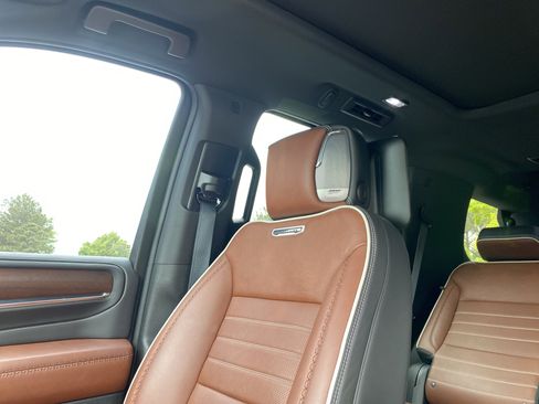 Used 2023 GMC Yukon Denali Ultimate AWD/4WD image 21