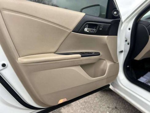 Used 2015 Honda Accord EX-L image 10