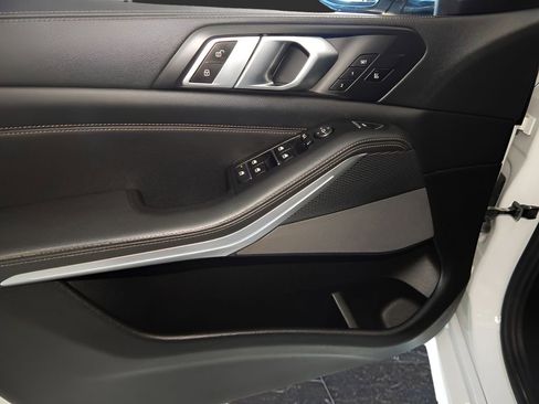 Used 2020 BMW X5 xDrive40i w/ Premium Enhanced Package image 12