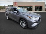 Used 2020 Toyota Highlander Limited image 3