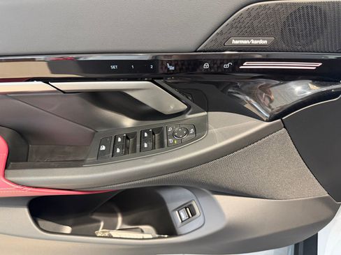 Certified 2025 BMW 530i xDrive image 17