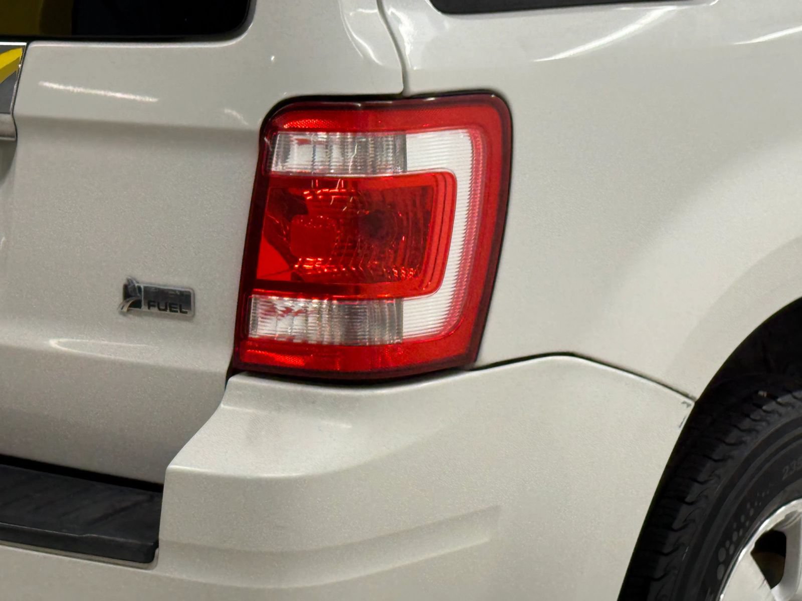Used 2010 Ford Escape Limited FWD image 10