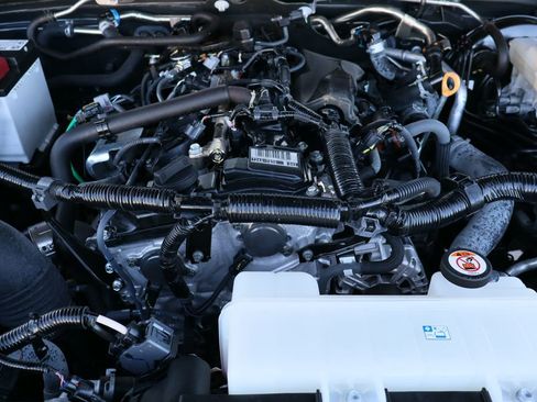 Used 2024 Toyota Tacoma TRD Sport image 28