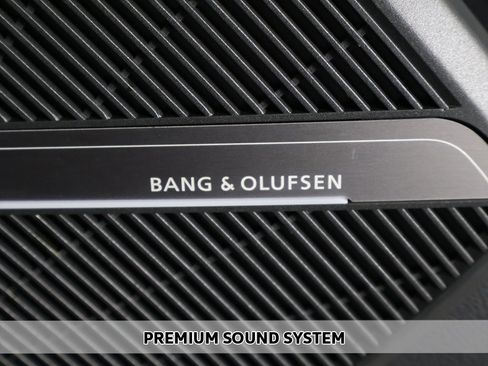 Used 2024 Audi Q5 e Premium Plus image 5