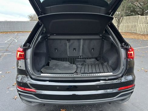 Certified 2025 Audi Q3 2.0T Premium w/ Convenience Package image 32