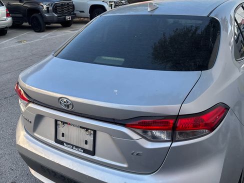 Used 2022 Toyota Corolla LE FWD image 24