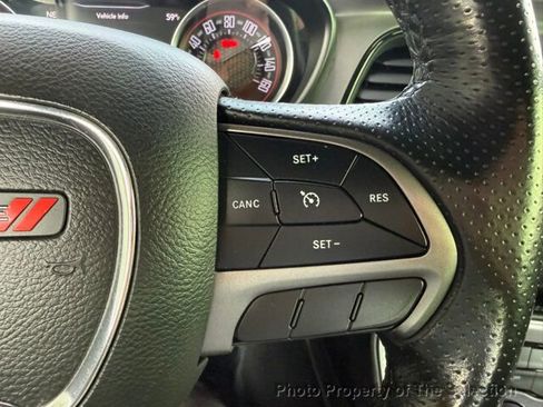 Used 2019 Dodge Challenger R/T w/ Driver Convenience Group image 21