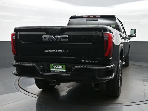 Used 2024 GMC Sierra 2500 Denali Ultimate AWD/4WD image 5