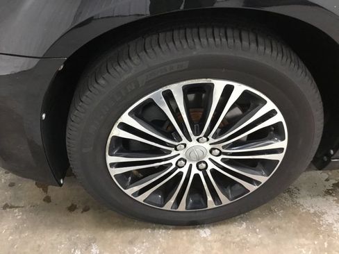 Used 2013 Chrysler 300 S w/ Luxury Group AWD/4WD image 4